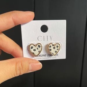 NWT Animal Print Heart Earrings